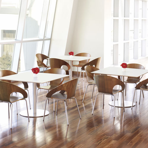 Table bistrot contemporaine - VEER - DAVIS - en bois / carrée / résidentielle