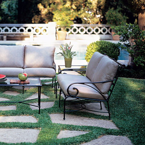 Canapé classique - FLORENTINE - BROWN JORDAN - de jardin / en tissu / avec coussin amovible