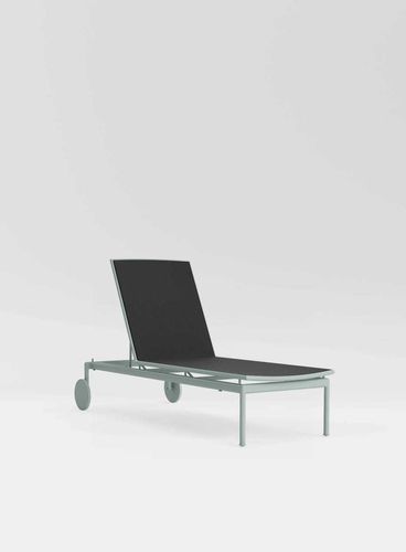 Chaise longue contemporaine - SONORA SLING - BROWN JORDAN - en tissu / en métal / d'extérieur