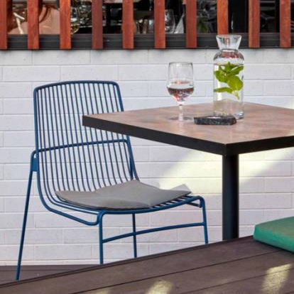 Chaise de jardin contemporaine - Wire - schiavello - de terrasse / en métal peint / en tissu