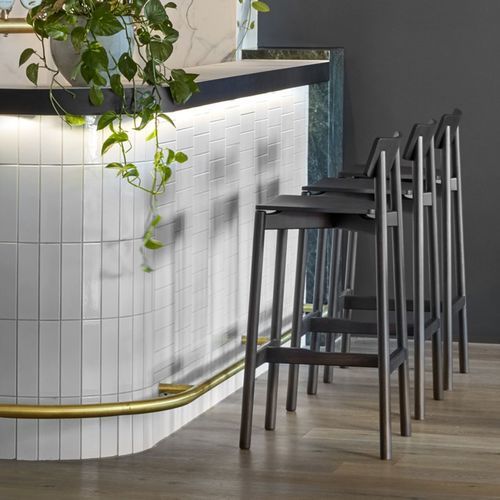 Chaise de bar contemporaine - Rib  - schiavello - d'intérieur / en frêne / en bois massif