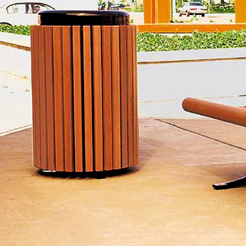 Poubelle publique - GRETCHEN - landscapeforms - en métal / en bois / en plastique