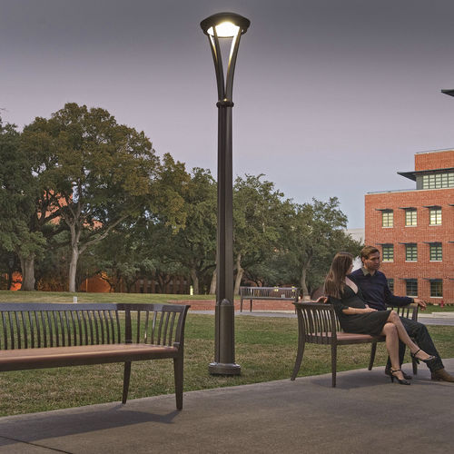 Lampadaire urbain - CONCORD : ALCOTT - landscapeforms - contemporain / en métal / à LED