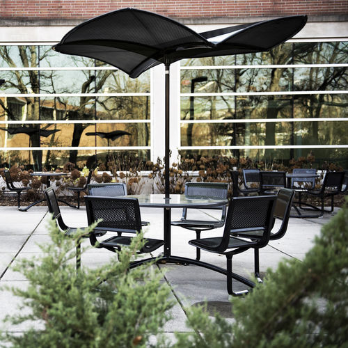 Parasol en métal - 35 : SHADE - landscapeforms - professionnel
