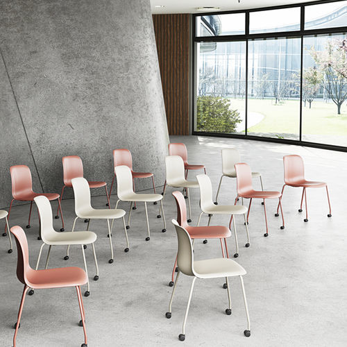Chaise contemporaine - EPASBB6QNUN - HOWE - d'intérieur / en polypropylène / en polyamide