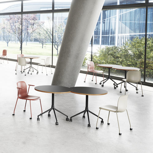 Chaise contemporaine - EPBSDB3QCQCUN - HOWE - d'intérieur / en polypropylène / avec piètement en métal chromé
