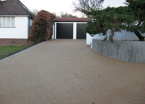 Revêtement de sol en résine - RONADECK BONDED SURFACING - Ronacrete Limited - pour extérieur / pour le tertiaire / texturé