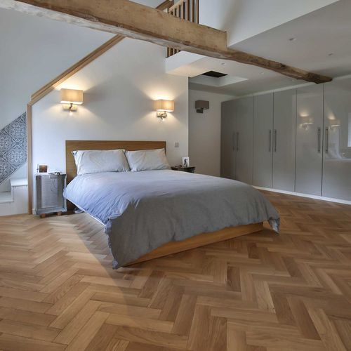 Parquet contrecollé - ZB108  - V4 Woodflooring - en chêne naturel / point de Hongrie / huilé