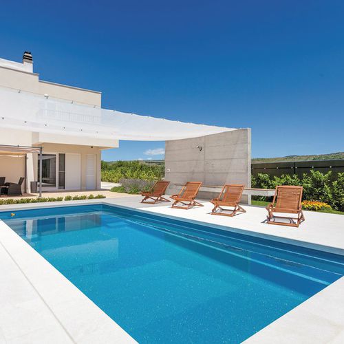 Piscine coque - FUN SERIES - COMPASS Pools - d'extérieur / d'intérieur / enterrée