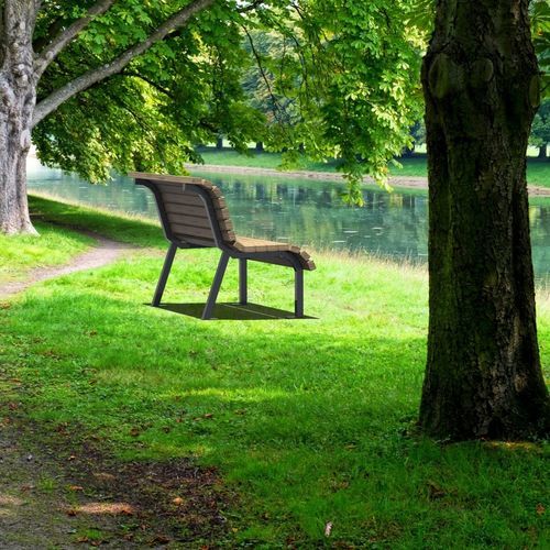 Banc public contemporain - Solaris - ERLAU - en bois / en métal / avec dossier