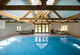 piscine d'intérieur / enterrée / en pierre / en mosaïque