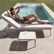 bain de soleil contemporain / en tissu / en aluminium laqué / pour piscine publique