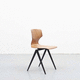 chaise contemporaine / d'intérieur / en contreplaqué / avec piètement en acier laqué