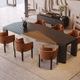 table à manger contemporaine / en placage de bois / avec piètement en laiton / sur mesure