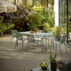 ensemble table et chaises contemporain / d'intérieur / de jardin / en métal peint