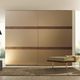 armoire contemporaine / en bois laqué / à porte coulissante