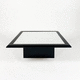 table basse contemporaine / en verre / avec piètement en frêne / carrée