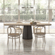 table contemporaine / en chêne / avec piètement en béton / rectangulaire