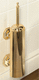brosse de toilettes en laiton / murale