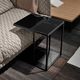 table d'appoint contemporaine / en chêne / en noyer / en bois laqué
