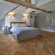 parquet contrecollé / en chêne naturel / point de Hongrie / huilé