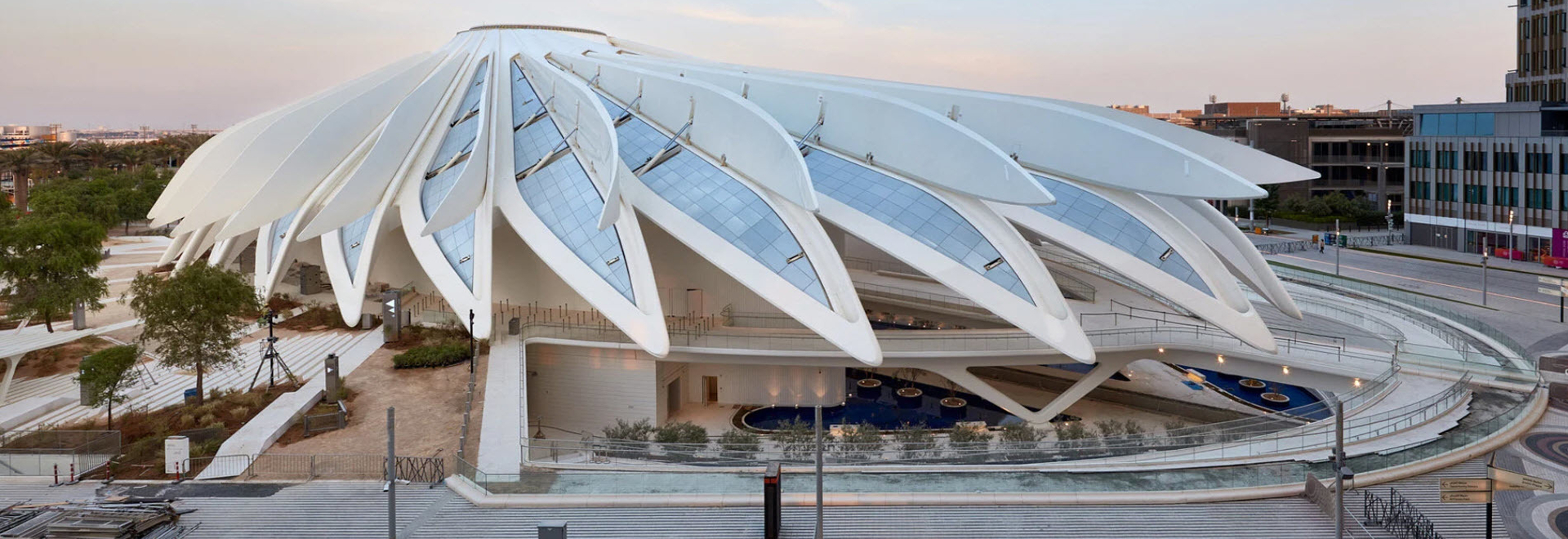 Santiago Calatrava dévoile les pavillons des Émirats arabes unis et du Qatar à l'Expo 2020 de Dubaï
