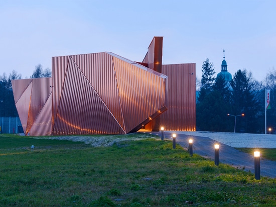 MUSÉE DU FEU DEDANS ? ORY PAR OVO GRABCZEWSCY ARCHITEKCI