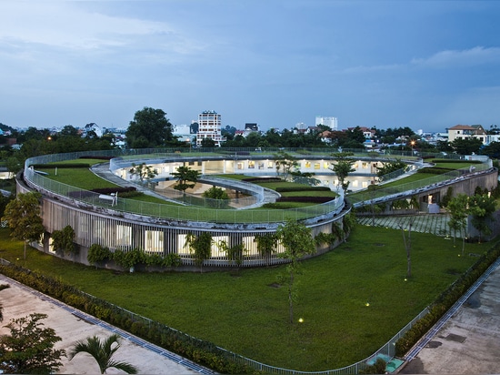 AGRICULTURE DU JARDIN D'ENFANTS PAR DES ARCHITECTES DE VO TRONG NGHIA