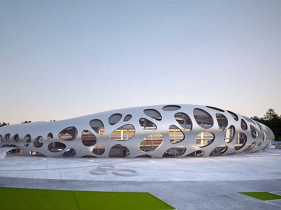 STADE DE FOOTBALL DE BORISOV PAR DES ARCHITECTES D'OFIS