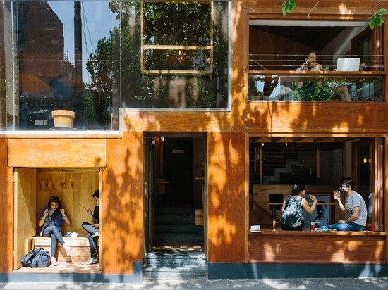 Un café avec des recoins de Streetfront et des Cubbies confortables pour Melbourne