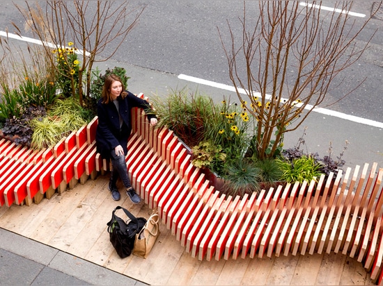 la plantation a été choisie pour être tactile, colorée et animated