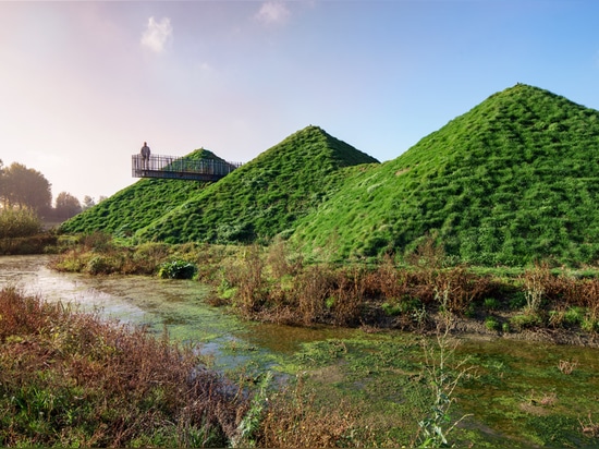 Le studio Marco Vermeulen ajoute la couverture d'herbe au-dessus des pyramides de dessus de toit de musée hollandais d'île