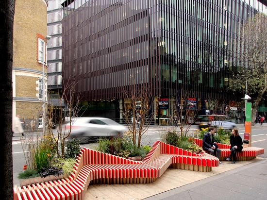 Le « parklet » portatif par le studio de WMB ajoute la verdure aux rues de Londres