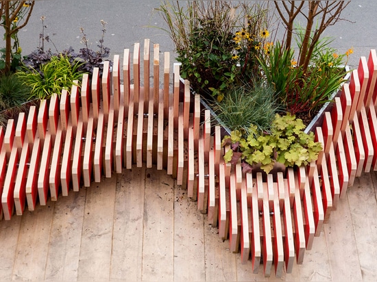 Le « parklet » portatif par le studio de WMB ajoute la verdure aux rues de Londres