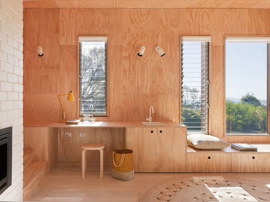 la construction de clare-cousins-mornington-house-australia-designboom-02timber est employée holistique intérieurement et extérieurement