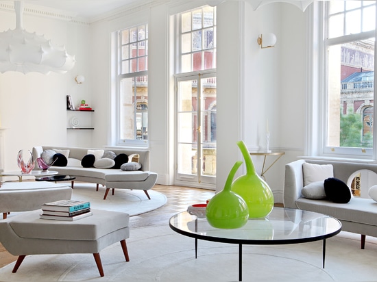 L'appartement éclectique de cour d'Albert à Londres par le studio de Teresa Sapey