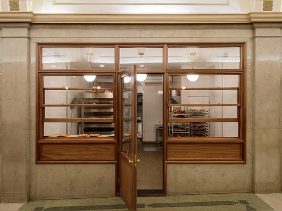 Traitement au four occupé : La boulangerie d'arcade dans Tribeca, New York City par Workstead