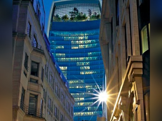 Rue de 20 Fenchurch - talkie-walkie