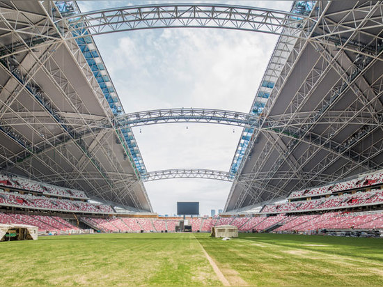 Construit sur l'emplacement de l'ancien stade national de Singapour, le complexe de S$1.3bn inclut le nouveau stade national de 55.000 sièges, accomplissent un escamotable scarabée-comme le toit. C...