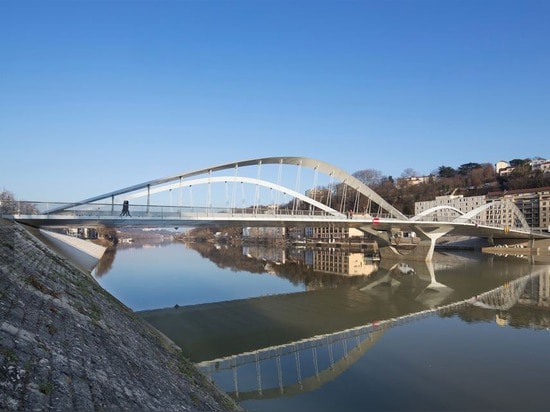 Pont de Schuman sur le Saône