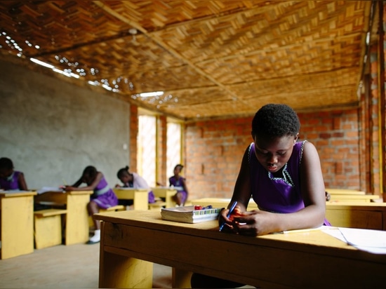 Orkidstudio, l'école des filles dans Kenema