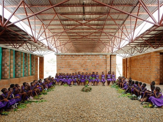 L'école des filles dans Kenema