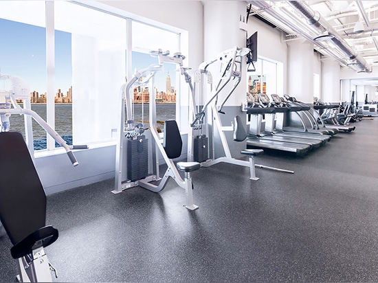 un regard à l'intérieur des gymnases les plus luxueux et des centres de fitness de New York