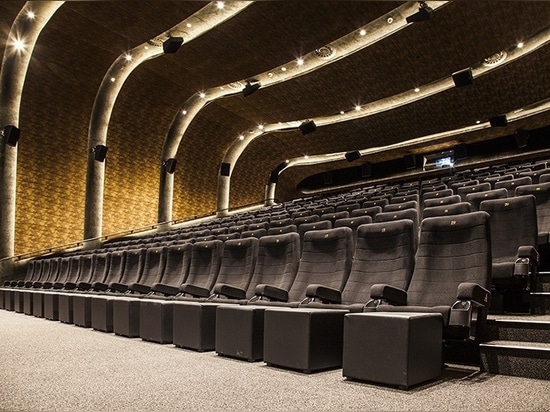 Quinette Gallay a équipé le Capitol Spectrum Cinema de fauteuils de 1 300 fauteuils