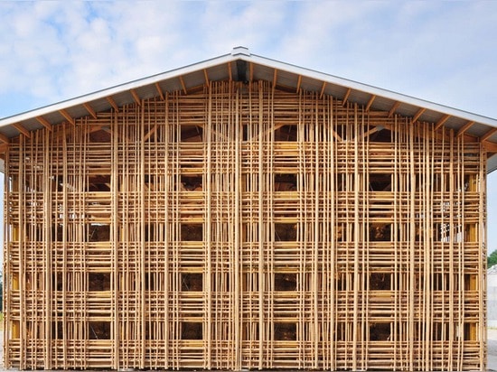 Service d'opérations de ferme de ruelle de maçon