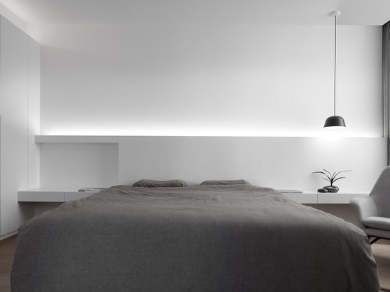 ∣Minimalism de Gray Box et pureté de Chambre de construction auto rurale