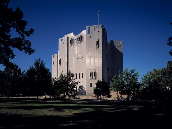 le bâtiment du nord des ponti de gio au Musée d'Art de Denver se prépare à la rénovation