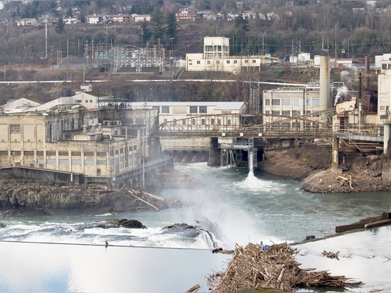 Snøhetta, DIALOGUE et Mayer/roseau ont sélectionné pour revitaliser les automnes de Willamette de l'Orégon