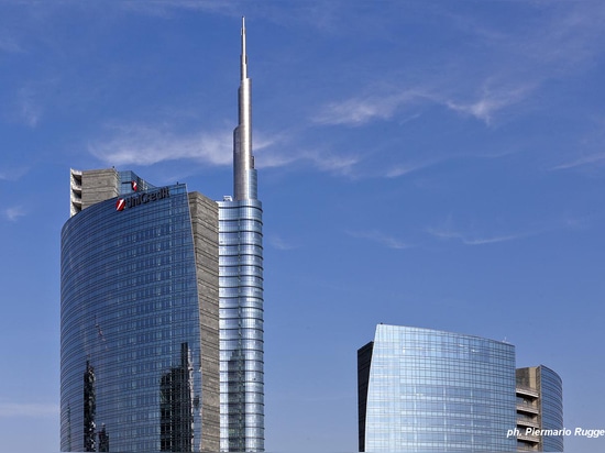 TOUR A - MILAN ITALIE DE TORRE UNICREDIT