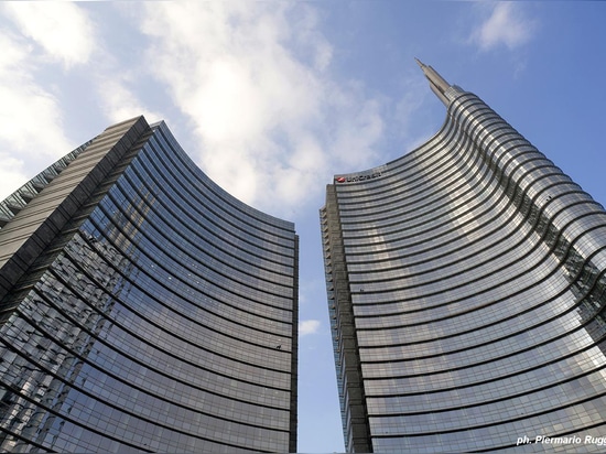 TOUR A - MILAN ITALIE DE TORRE UNICREDIT